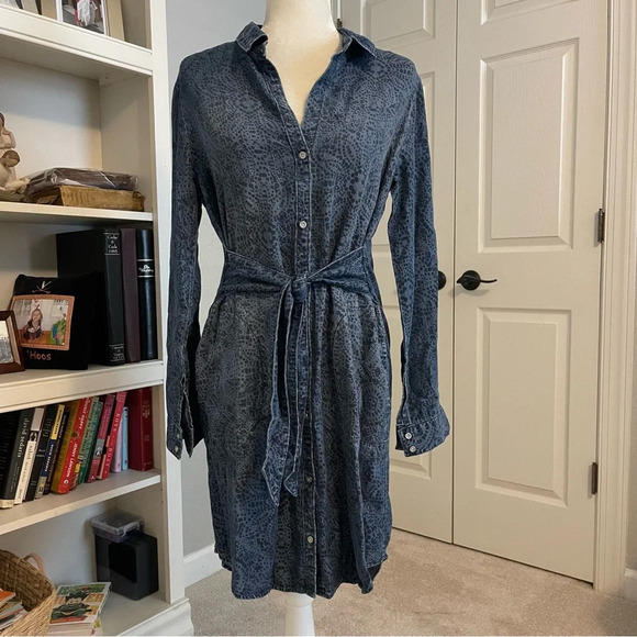 Anthropologie Cloth & Stone Chambray Belted Shirtdress Sz S - Picture 2 of 10